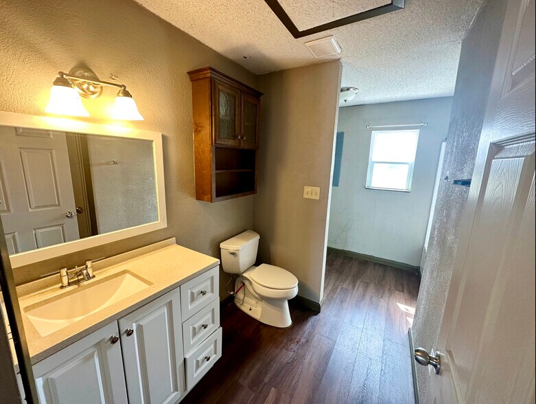 More Photos Of 1452 County Road 182, Gainesville Multifamily For Sale