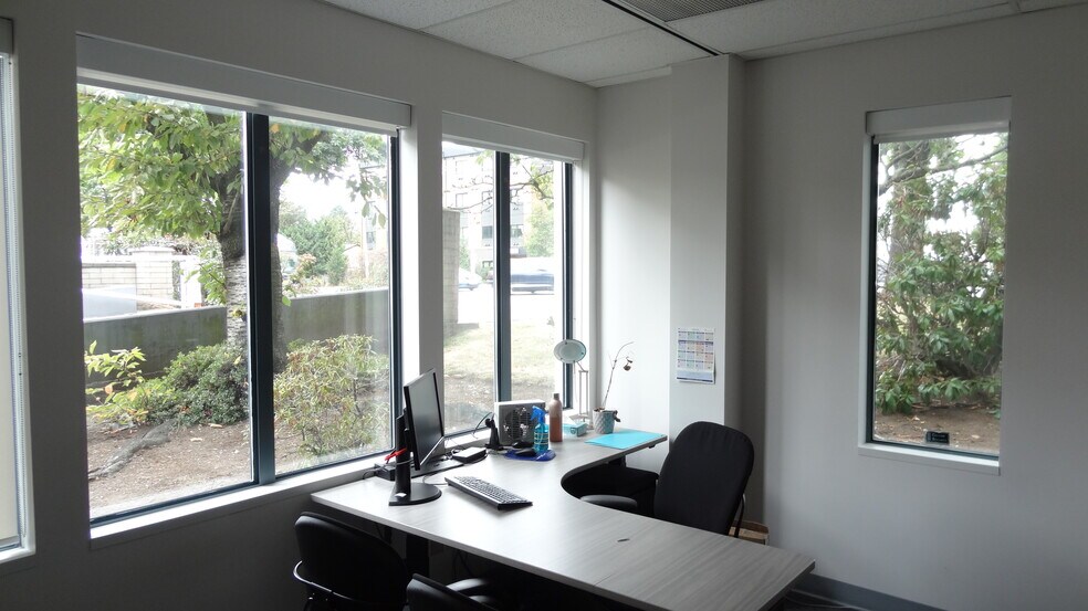 More Photos Of 9180 King George Blvd, Surrey Office For Sale