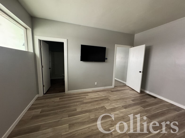 More Photos Of 12820 Go Way Ave, Pocatello Warehouse For Lease