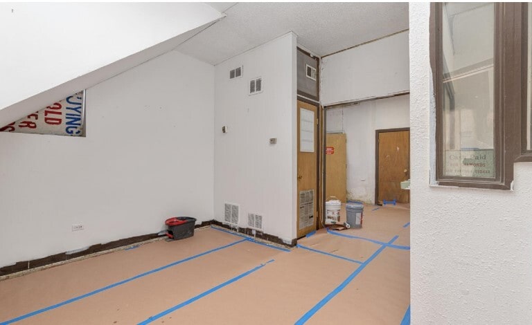More Photos Of 4064 S Broadway, Englewood Freestanding For Lease