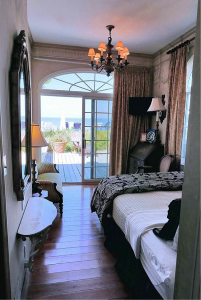 More Photos Of 33 Bayview Walk, Cherry Grove Hotel For Sale