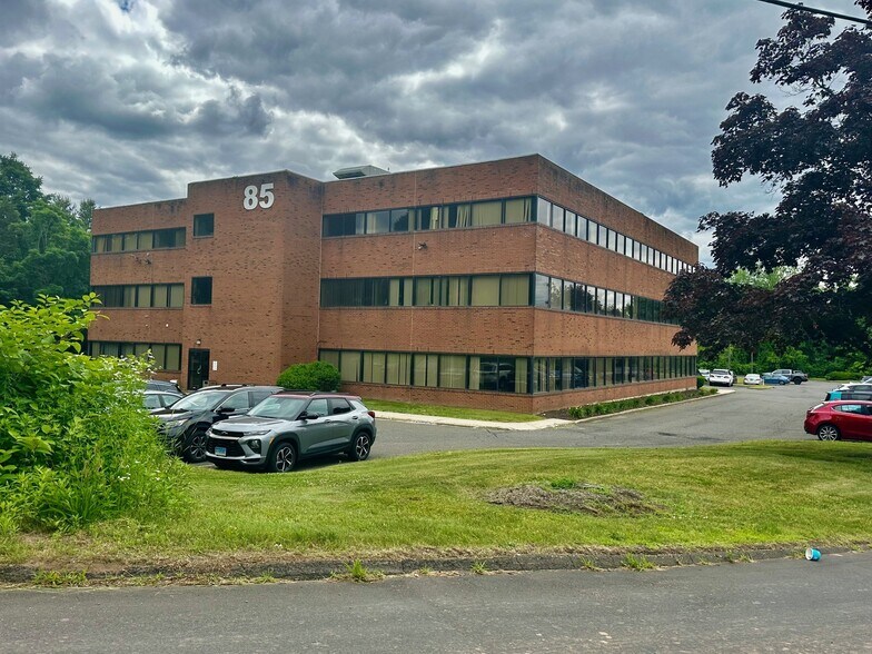 More Photos Of 85 Barnes Rd, Wallingford Medical For Sale