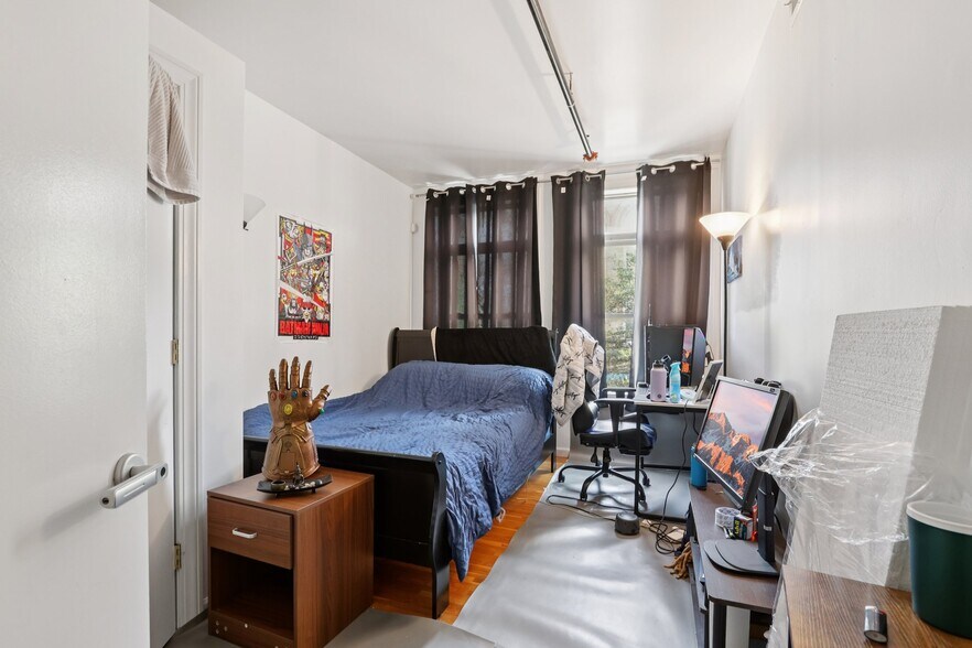 More Photos Of 378 George St, New Brunswick Storefront Retail Residential For Sale