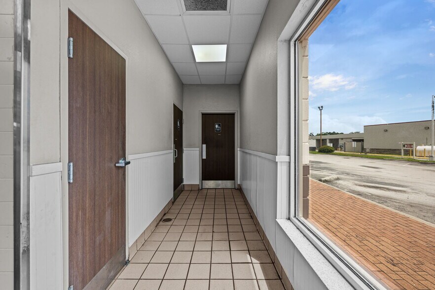 More Photos Of 1512 US Highway 70 E, New Bern Fast Food For Sale