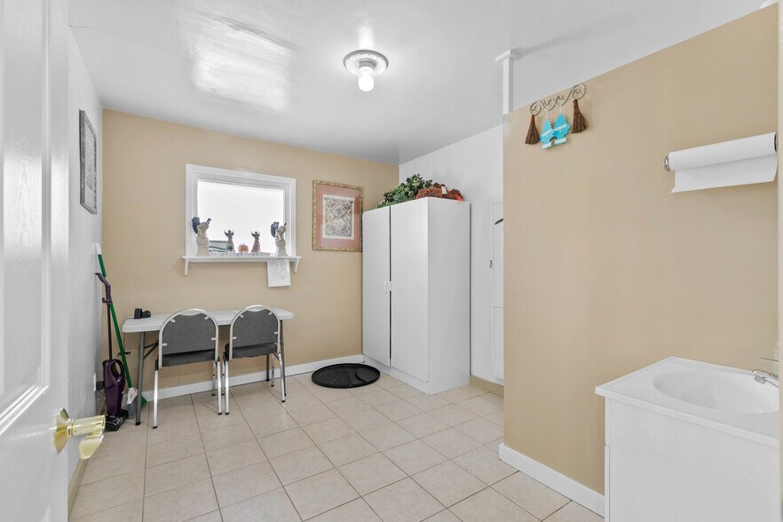 More Photos Of 7510 Valaho Dr, Tujunga Religious Facility For Sale