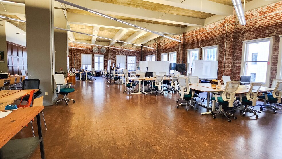 More Photos Of 18-22 Battery St, San Francisco Office For Lease