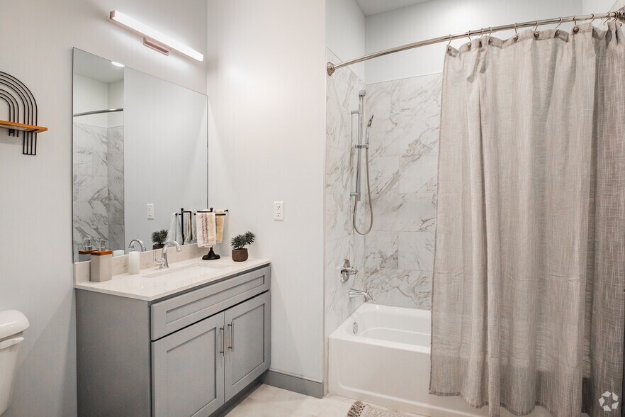 More Photos Of Union Ave @ Hawkins Ave, Ronkonkoma Unknown For Lease