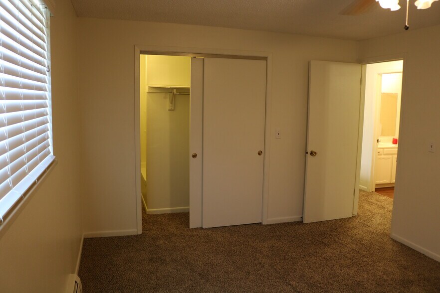 More Photos Of 333 23rd Ave, Longmont Apartments For Sale