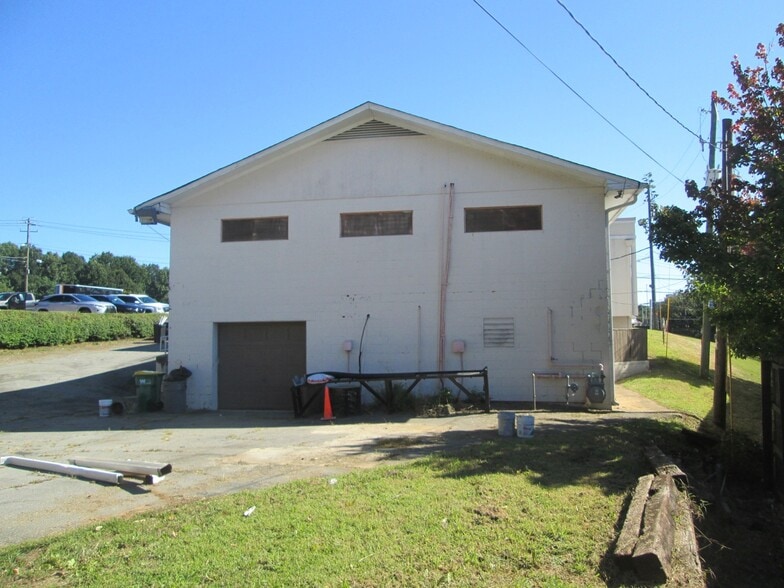 More Photos Of , Doraville General Retail For Sale