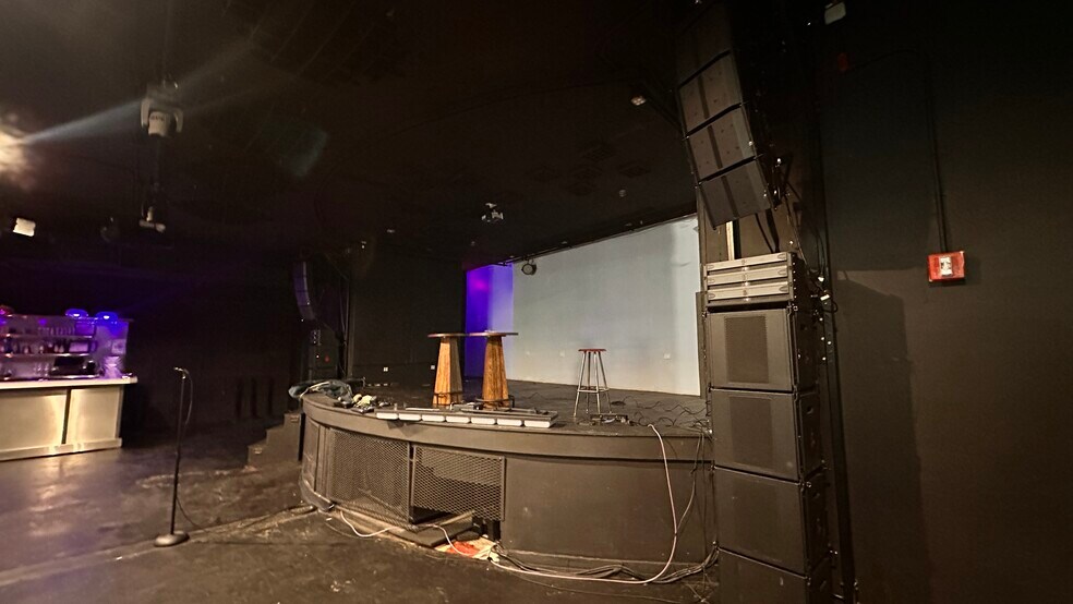 More Photos Of 361 Metropolitan Ave, Brooklyn General Retail For Lease