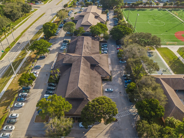 More Photos Of 5499 N Federal Hwy, Boca Raton Office For Sale
