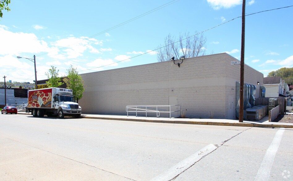 More Photos Of 700 Clay Ave, Jeannette Freestanding For Sale