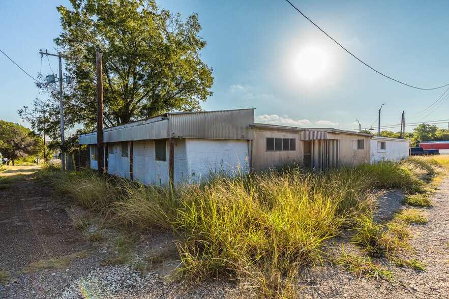 More Photos Of 400 Highway 22, Clifton Storefront Retail Office For Lease