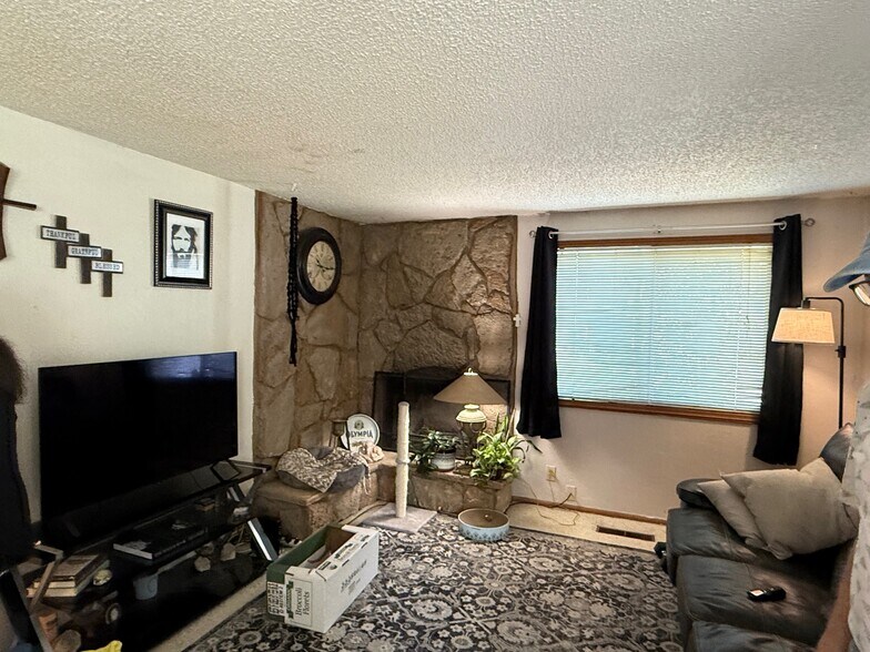 More Photos Of 5287 Baxter Ct SE, Salem Multifamily For Sale