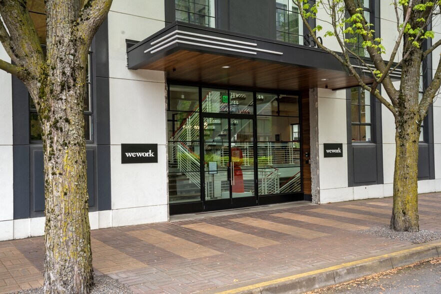 More Photos Of 830 NE Holladay St, Portland Coworking Space