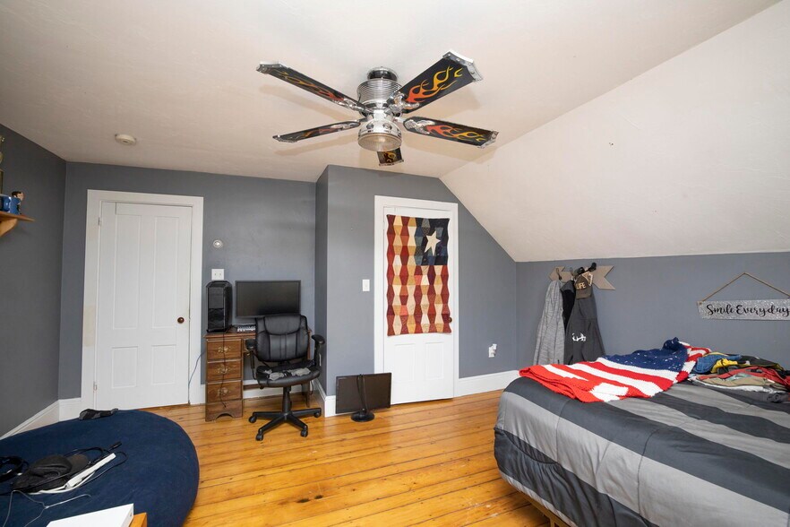 More Photos Of 121 Wood St, Middleborough Storefront Retail Residential For Sale