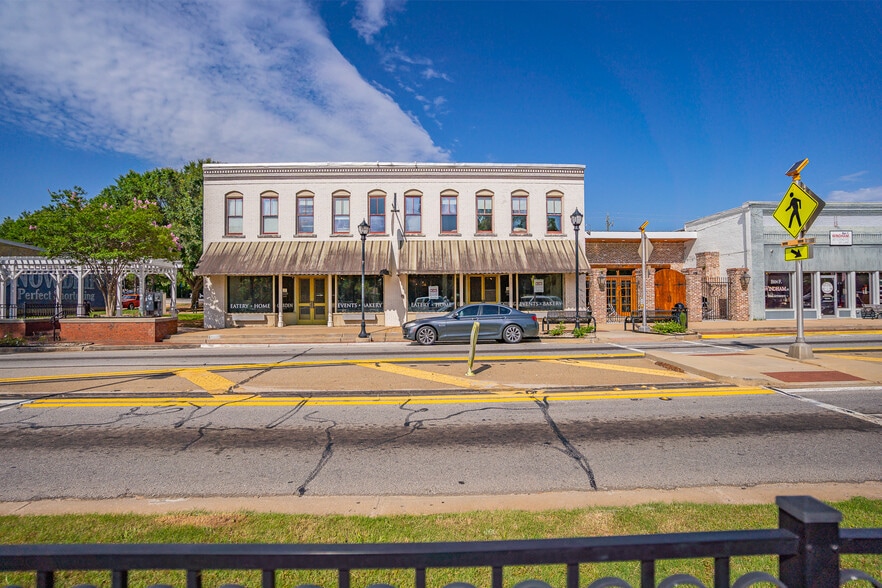 More Photos Of 3840 Highway 42, Locust Grove Restaurant For Sale