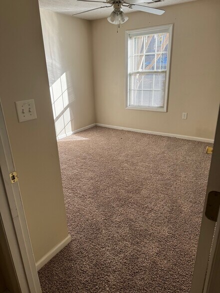More Photos Of 301-307 Hinsdale Ave, Fayetteville Apartments For Sale