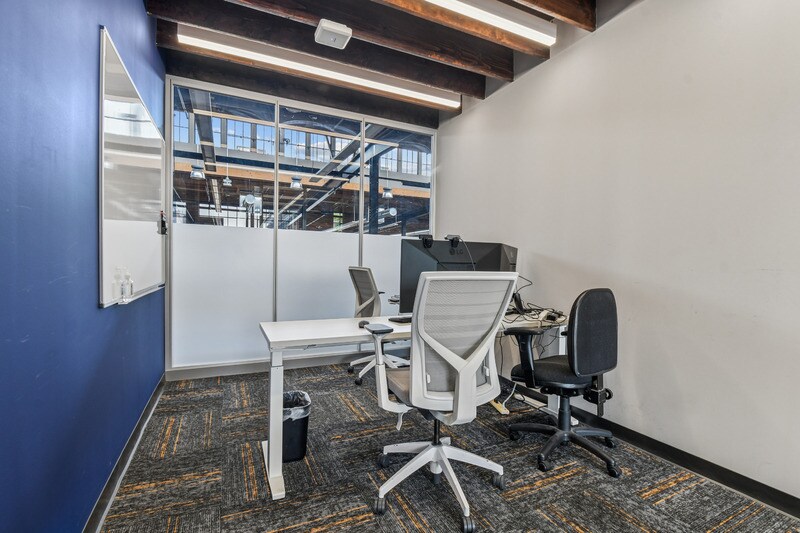 More Photos Of 3840 Bank St, Baltimore Flex For Sale