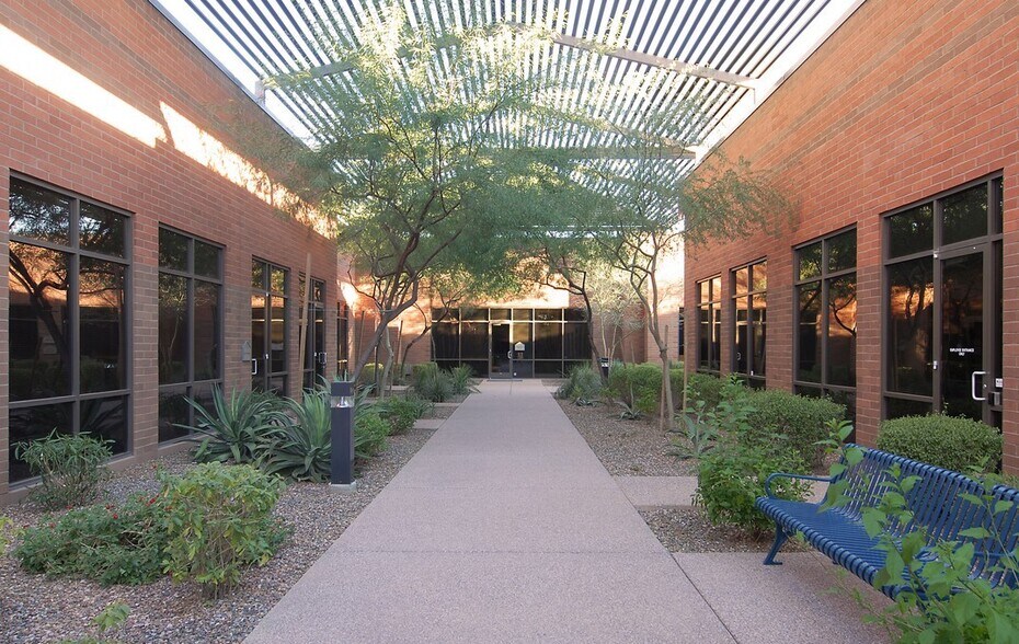 More Photos Of 15300 N 90th St, Scottsdale Office For Lease