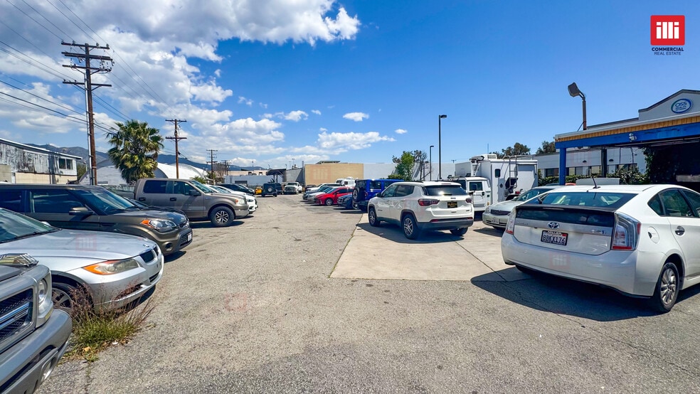 More Photos Of 2220 N Hollywood Way, Burbank Freestanding For Lease