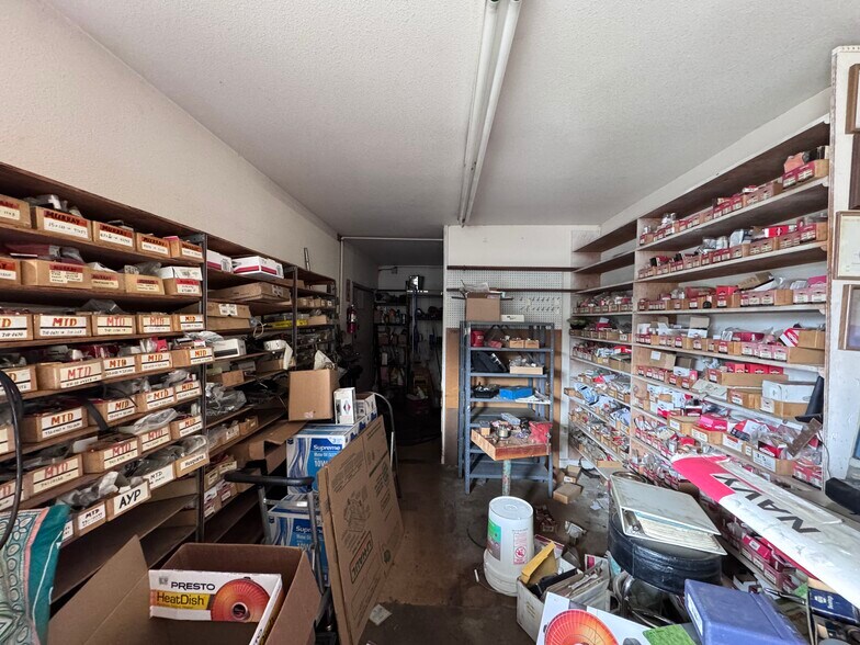 More Photos Of 5420 NE Fourth Plain Blvd, Vancouver Freestanding For Sale