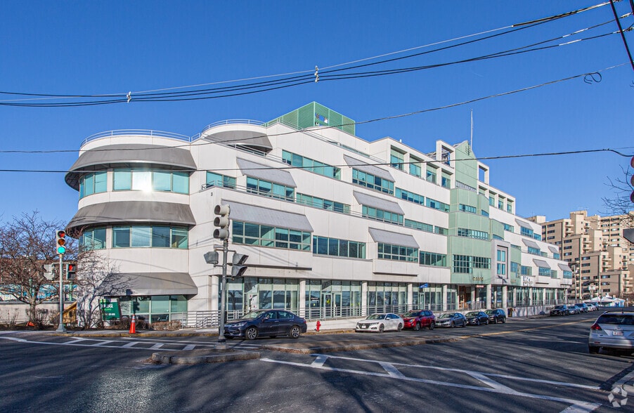 More Photos Of 300 Ocean Ave, Revere Medical For Lease
