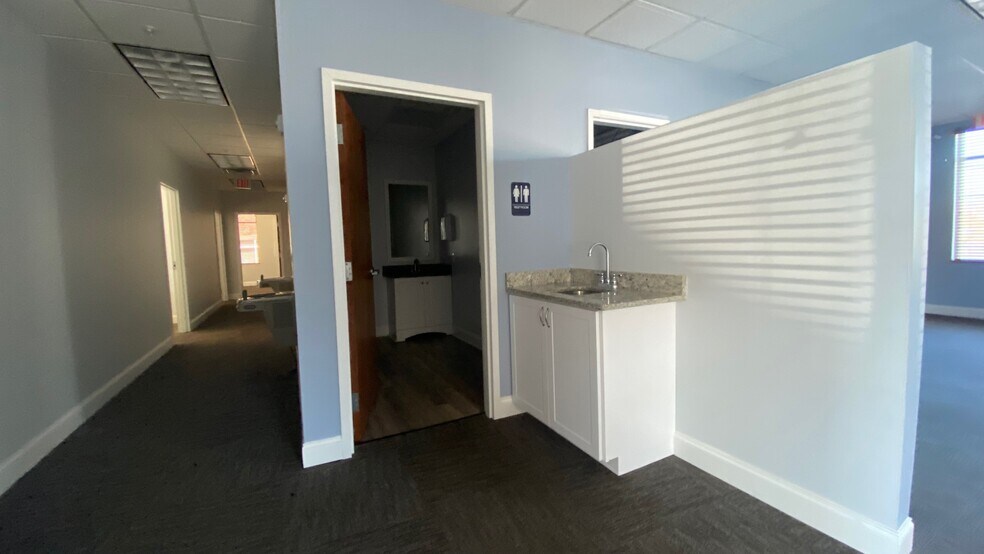 More Photos Of 3331 N Berkeley Lake Rd NW, Berkeley Lake Medical For Lease