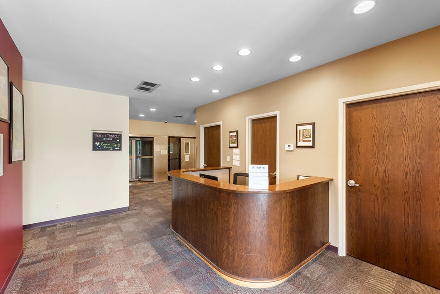 More Photos Of 127 E US Highway 6, Valparaiso Sports And Entertainment For Sale