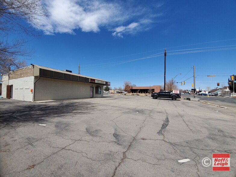 More Photos Of 1399 Carr St, Lakewood Freestanding For Lease