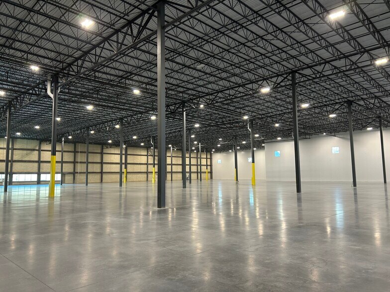 More Photos Of 200 Raritan Center Pky, Edison Industrial For Lease