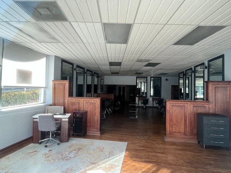 More Photos Of 200 E Main St, Mount Kisco Freestanding For Lease