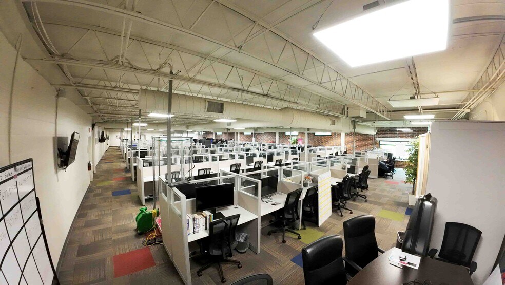 More Photos Of 7490 N 36th St, Pinellas Park Loft Creative Space For Lease