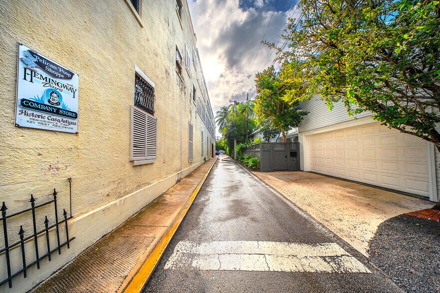 More Photos Of 314 Simonton St, Key West Flex For Sale