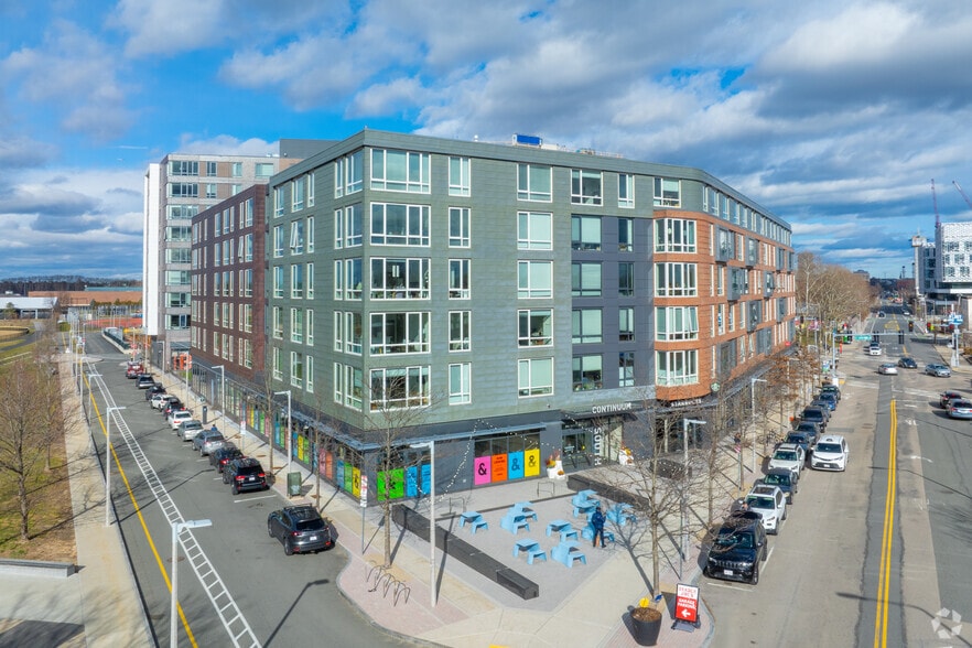 More Photos Of 219 Western Ave, Boston Restaurant For Lease