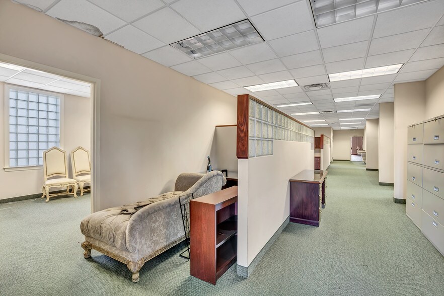 More Photos Of 437 N Magnolia Ave, Orlando Loft Creative Space For Sale