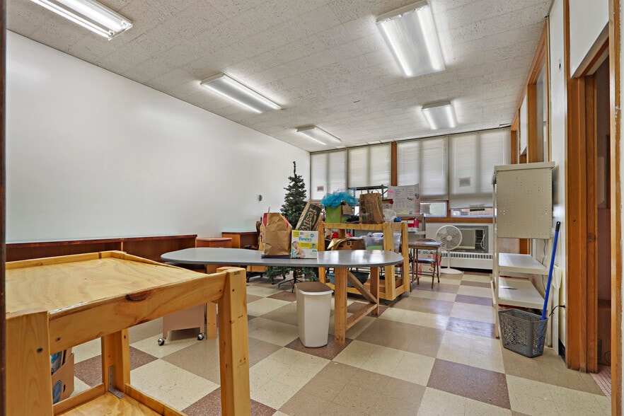 More Photos Of 2006 60th St, Kenosha Religious Facility For Sale