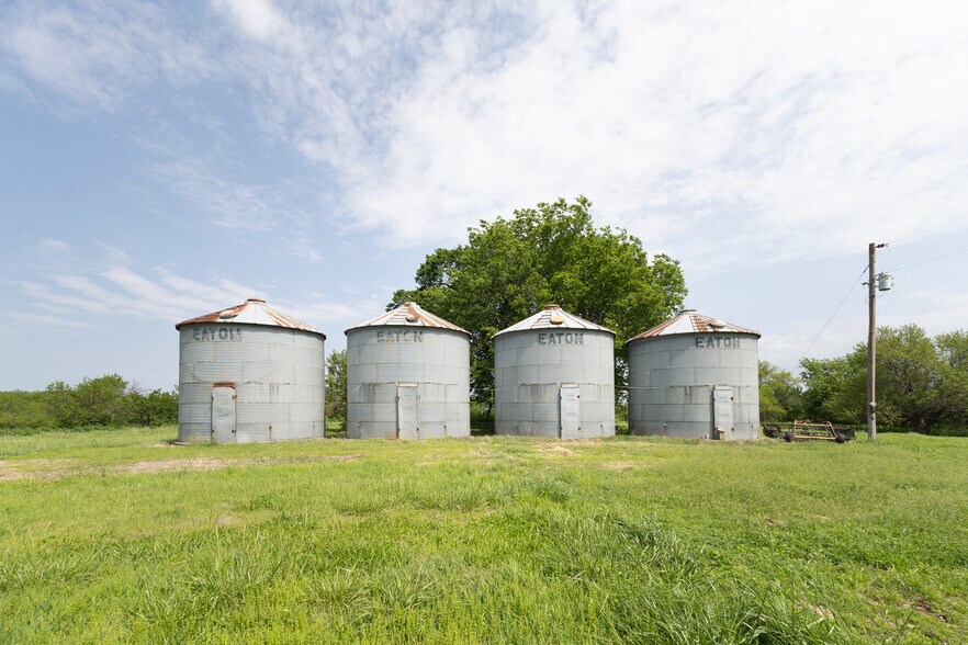 More Photos Of 214 20000 Rd, Cherryvale Land For Sale