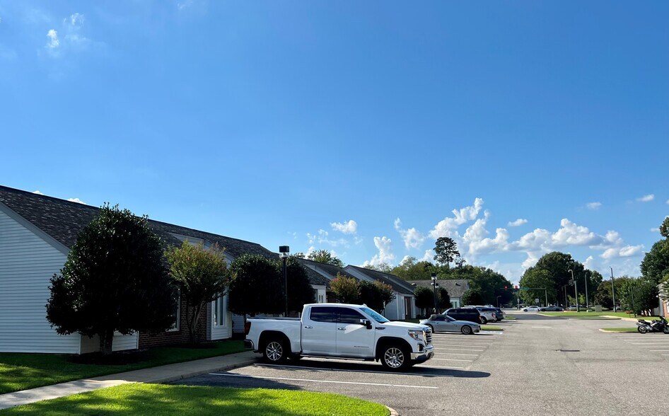 More Photos Of 610 Thimble Shoals Blvd, Newport News Unknown For Lease