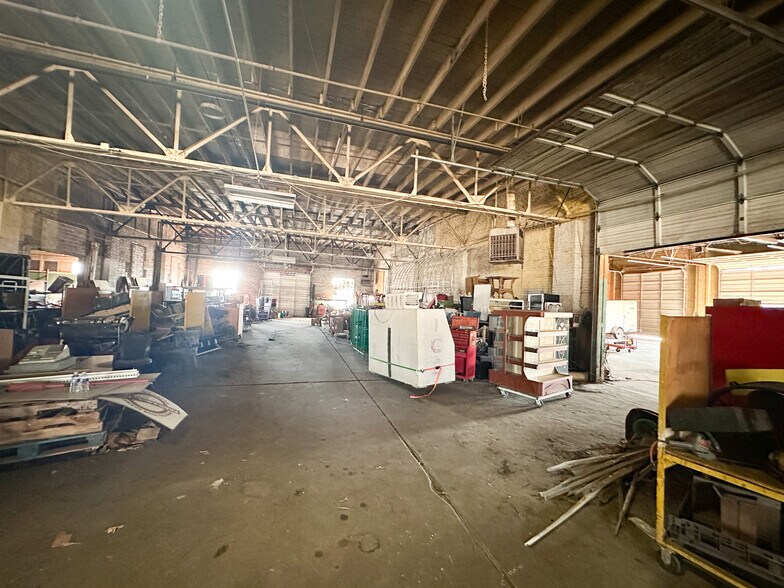 More Photos Of 200 S 7th St, Fort Smith Warehouse For Sale