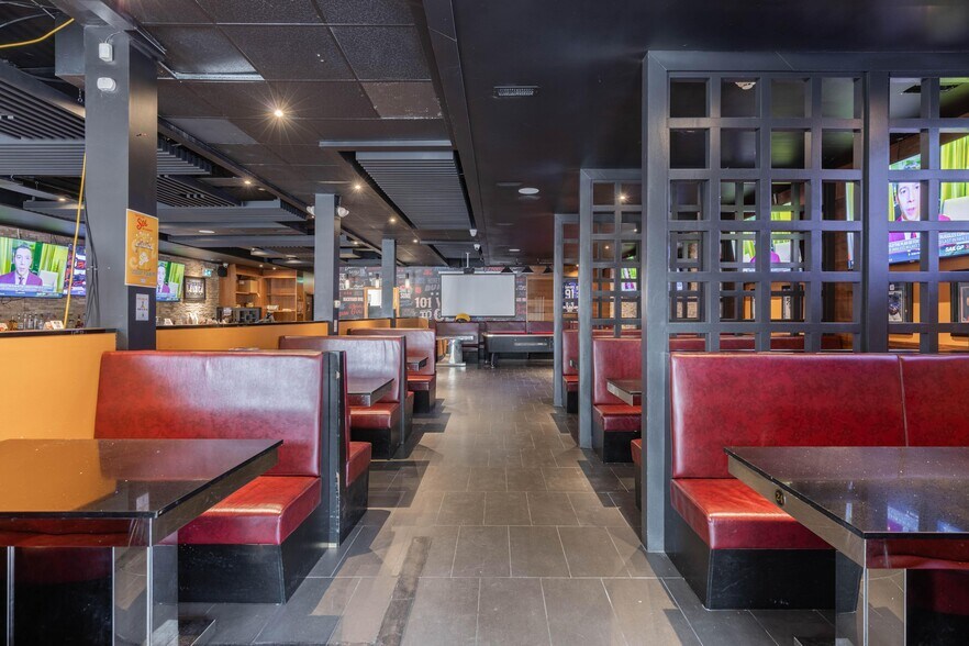 More Photos Of 233-239 St Paul St, St Catharines Multifamily For Sale