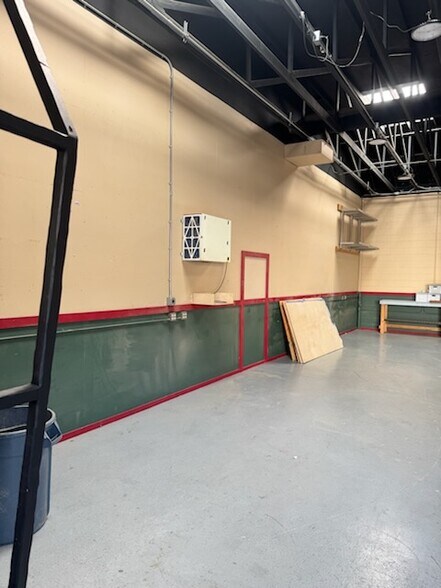 More Photos Of 1805 Laguna Canyon Rd, Laguna Beach Warehouse For Lease