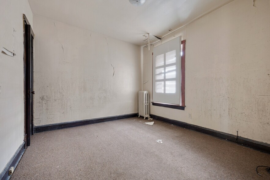 More Photos Of 6355-6357 S Francisco Ave, Chicago Apartments For Sale