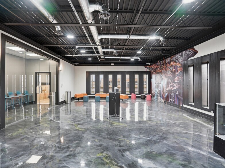More Photos Of 20903 Dequindre Rd, Hazel Park Warehouse For Lease