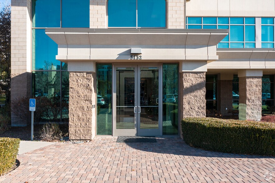 More Photos Of 5132 N 300 W, Provo Office For Sale