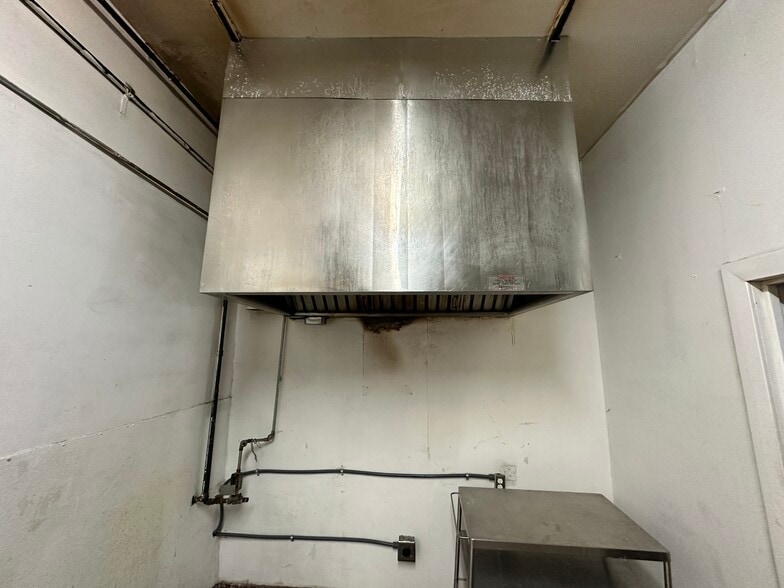 More Photos Of 3018 S State St, Salt Lake City Storefront For Lease