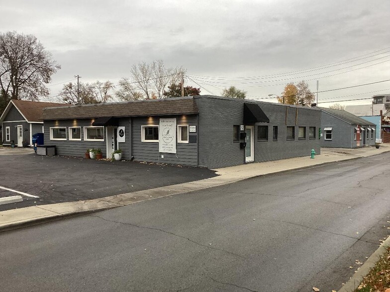 Primary Photo Of 810 E 64th St, Indianapolis Office For Sale