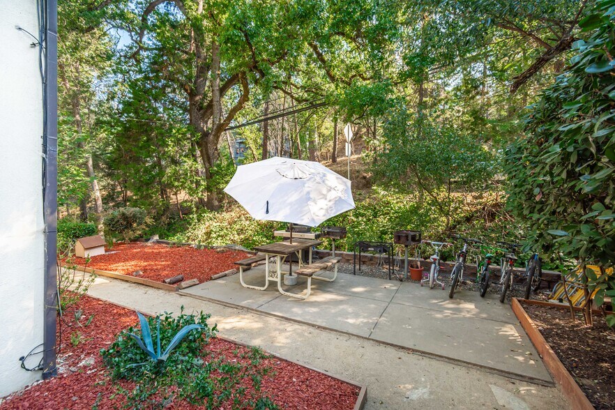 More Photos Of 3237 Francis Ave, Placerville Apartments For Sale