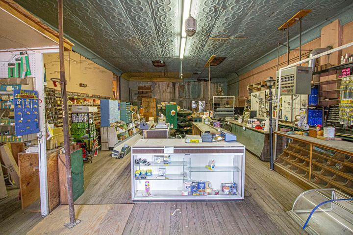 More Photos Of 155 W Main St, Aguilar Storefront Retail Office For Sale