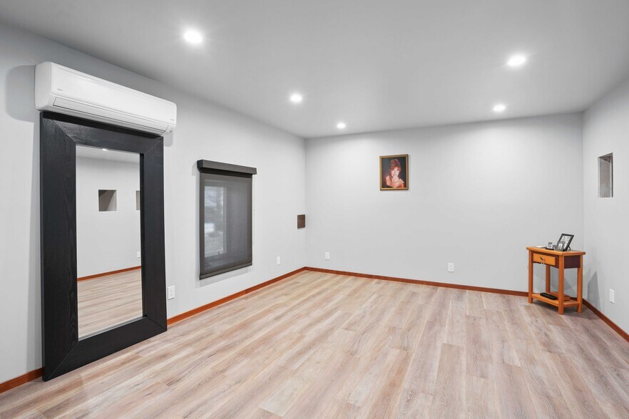 More Photos Of 3212 Mt Pinos Way, Frazier Park Light Manufacturing For Sale